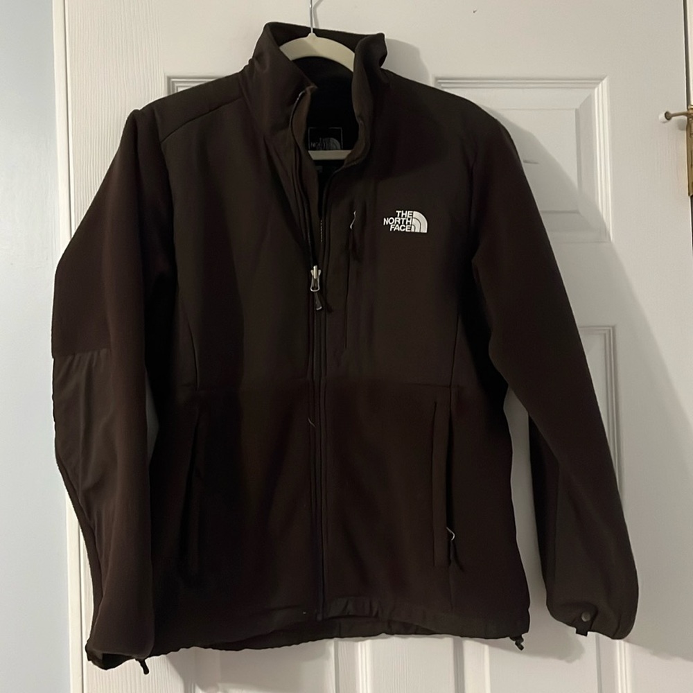 Chocolate brown north face fleece (worn once!!)